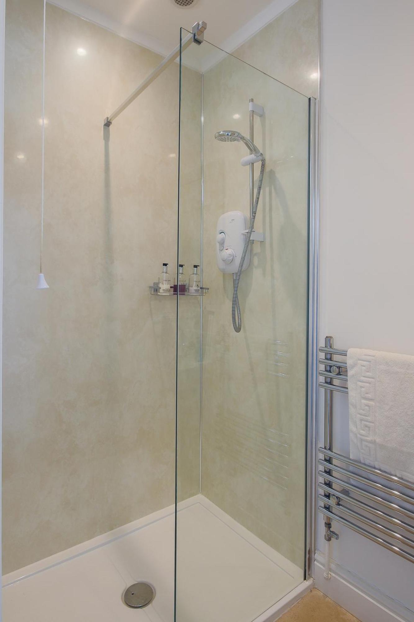 Northcliffe, Southwold Seafront Sleeps 14 Villa Ngoại thất bức ảnh